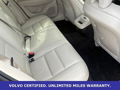 Certified 2023 Volvo V60 B5 Cross Country Plus w/ Climate Package AWD/4WD image 28