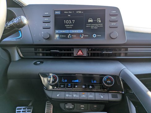 New 2026 Hyundai Elantra SEL Sport Premium FWD image 10