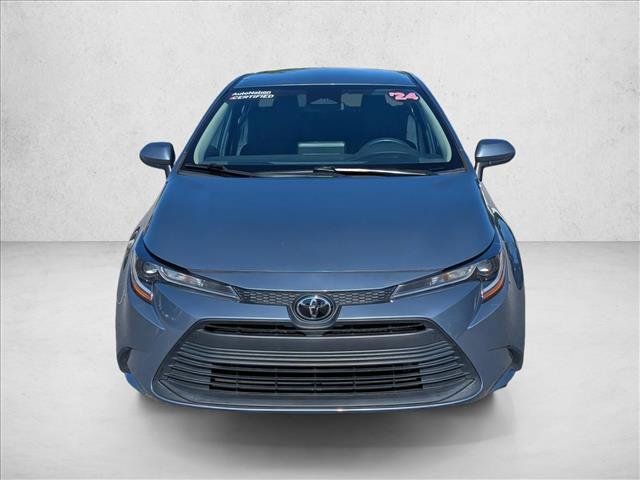 Used 2024 Toyota Corolla LE FWD image 2