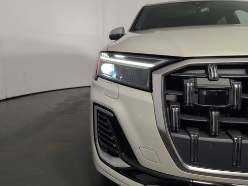 Certified 2025 Audi Q7 2.0T Premium Plus w/ Premium Plus Package image 35