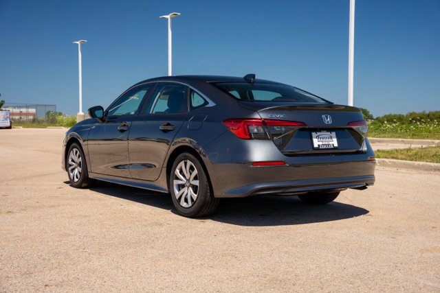 Used 2023 Honda Civic LX image 5