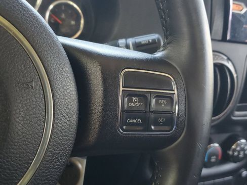 Used 2015 Jeep Wrangler Unlimited Sport w/ Connectivity Group AWD/4WD image 27