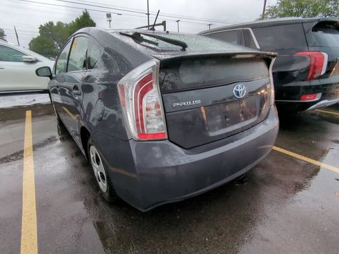 Used 2013 Toyota Prius Two FWD image 4
