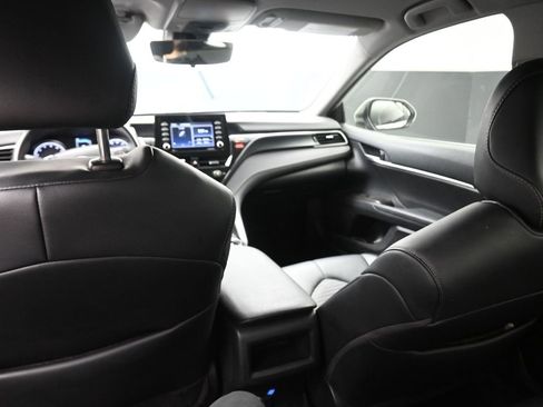 Used 2024 Toyota Camry SE FWD image 12