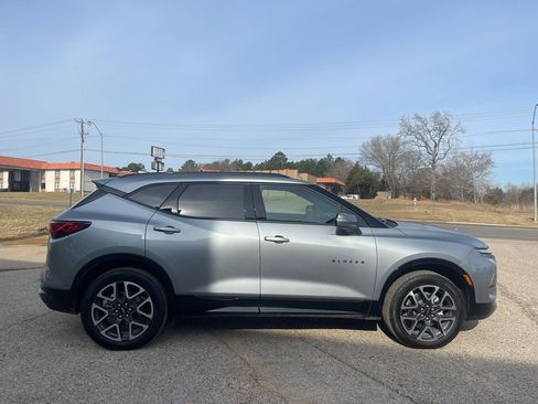 Used 2025 Chevrolet Blazer RS image 11