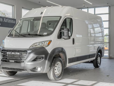 Used 2025 RAM ProMaster 2500 w/ Convenience Group FWD image 24