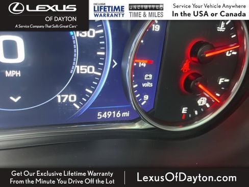 Used 2023 Chevrolet Traverse Premier image 16