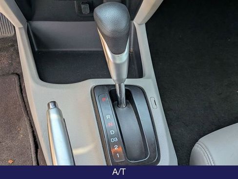 Used 2012 Honda Civic EX-L image 17
