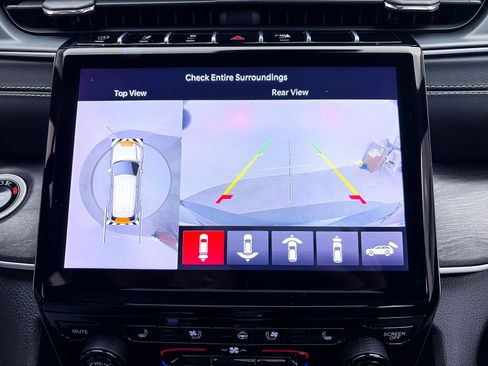 Used 2024 Jeep Grand Cherokee L Limited w/ Luxury Tech Group II image 8