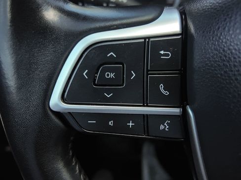 Used 2022 Toyota Highlander XSE image 12