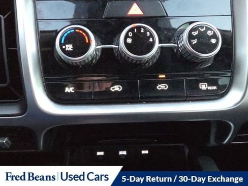 Used 2021 Kia Sorento LX image 22