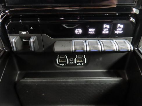 Used 2022 RAM 2500 Laramie w/ Night Edition image 55