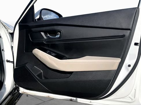 Used 2023 Honda Accord Touring image 23