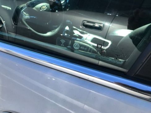 Used 2017 Chevrolet Cruze LT w/ RS Package image 3