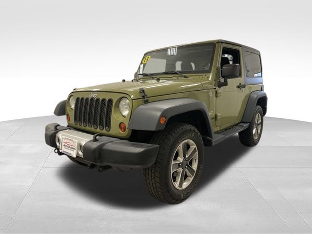 Used 2013 Jeep Wrangler Sahara w/ Connectivity Group AWD/4WD image 3