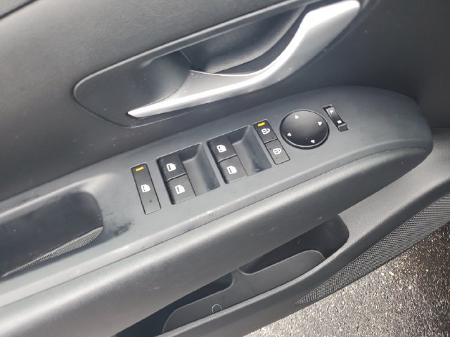 Used 2025 Hyundai Tucson SE AWD/4WD image 21