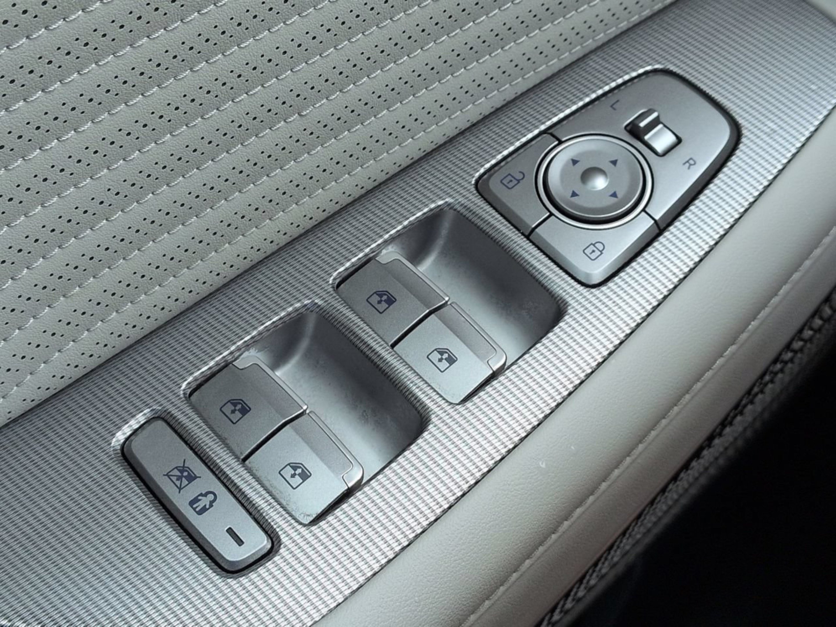 Used 2024 Hyundai Palisade Calligraphy FWD image 32