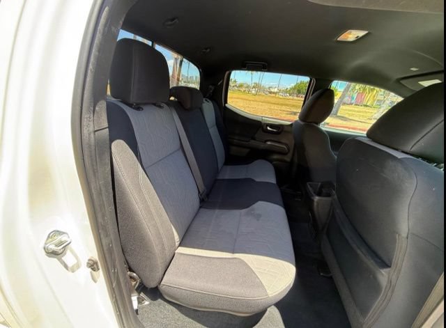 Used 2023 Toyota Tacoma TRD Off-Road w/ Black Out Package (TMS) AWD/4WD image 6