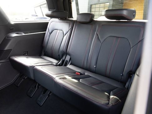 Used 2023 Ford Expedition Limited image 23