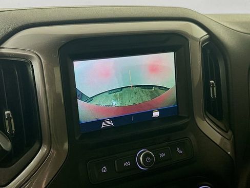 Used 2019 Chevrolet Silverado 1500 Custom w/ Custom Value Package image 14