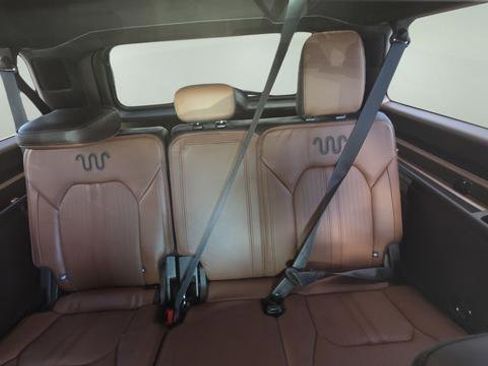 Used 2022 Ford Expedition Max King Ranch image 14