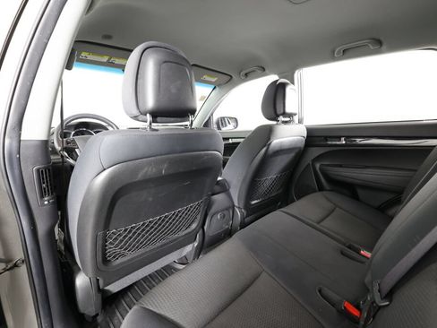 Used 2011 Kia Sorento LX w/ Convenience Pkg AWD/4WD image 14