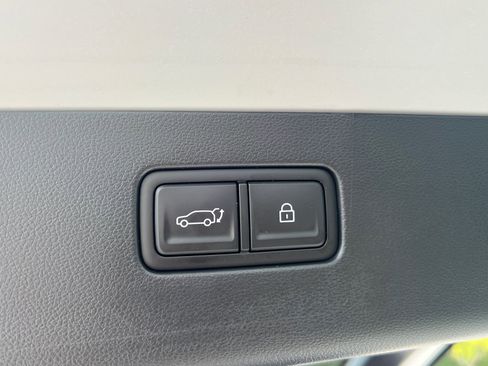 New 2026 Hyundai Ioniq 9 SE image 11