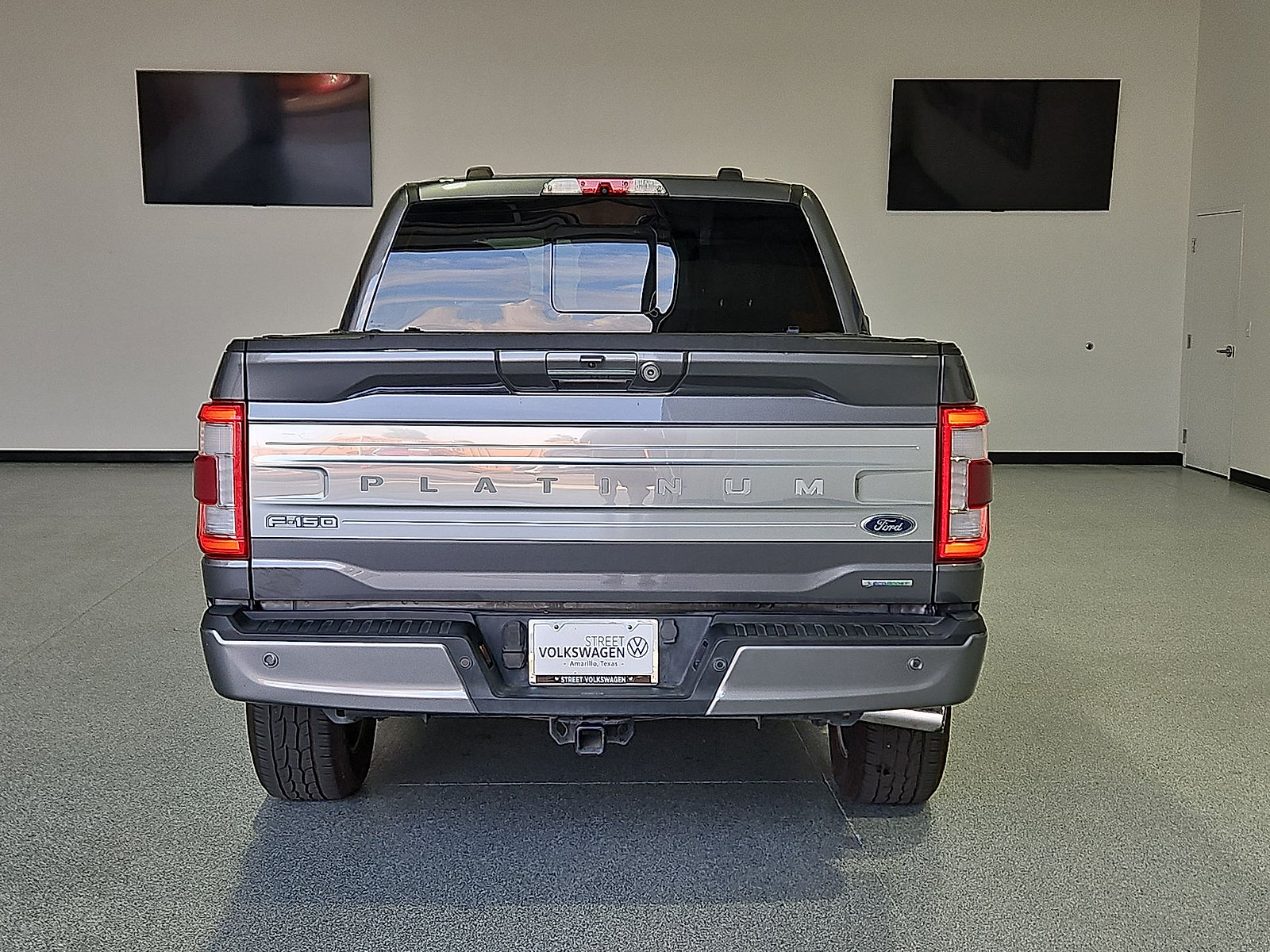 Used 2022 Ford F150 Platinum w/ Equipment Group 701A High AWD/4WD image 7