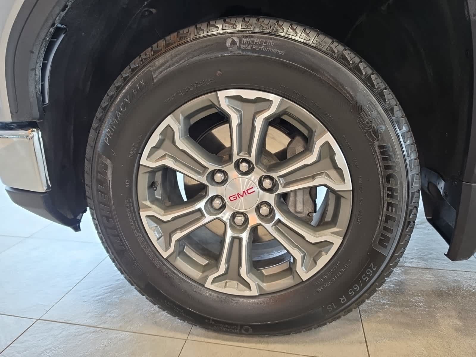 Used 2025 GMC Sierra 1500 SLT AWD/4WD image 19