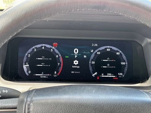 Used 2025 Toyota 4Runner Limited w/ Tow Technology Package AWD/4WD image 26