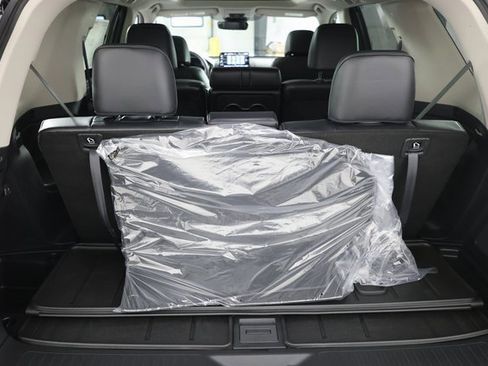 New 2025 Honda Pilot Touring image 22