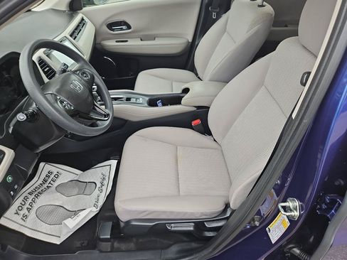 Used 2017 Honda HR-V EX image 13