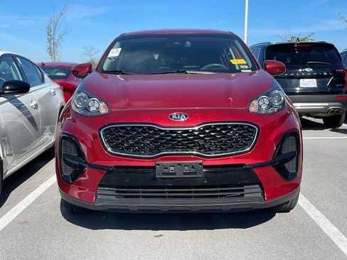 Used 2020 Kia Sportage LX image 2