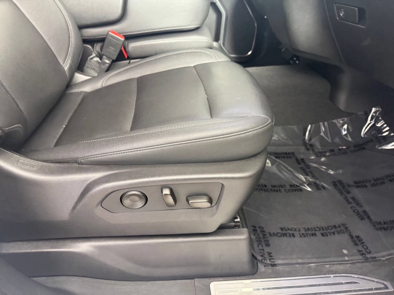 Used 2025 GMC Sierra 1500 SLT AWD/4WD image 38
