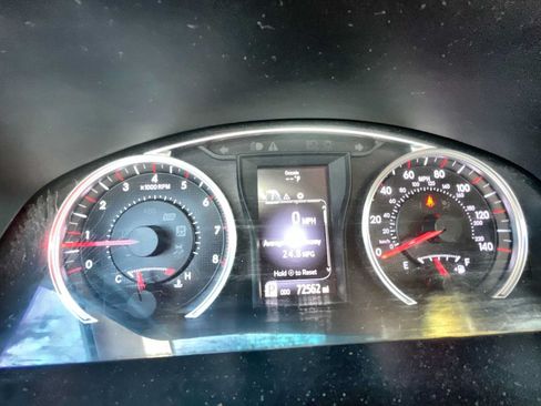 Used 2016 Toyota Camry SE FWD image 10