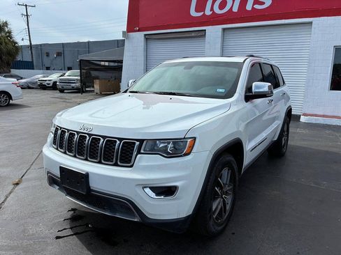 Used 2022 Jeep Grand Cherokee Limited RWD image 2