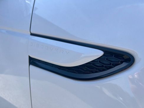 Used 2023 Land Rover Discovery Sport SE R-Dynamic AWD/4WD image 28