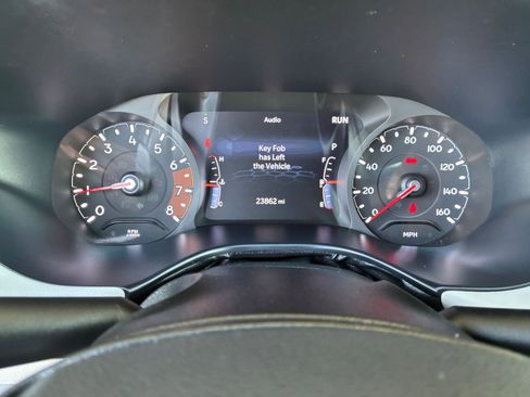 Used 2025 Jeep Compass Limited image 41