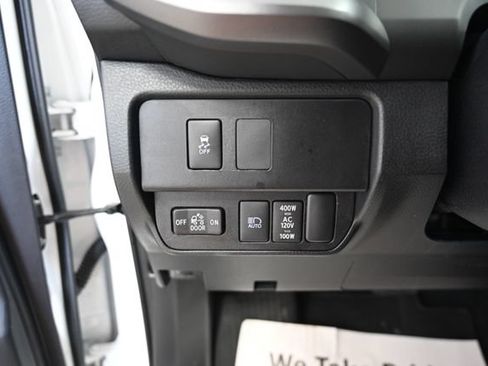 Used 2023 Toyota Tacoma TRD Off-Road w/ Technology Package AWD/4WD image 24