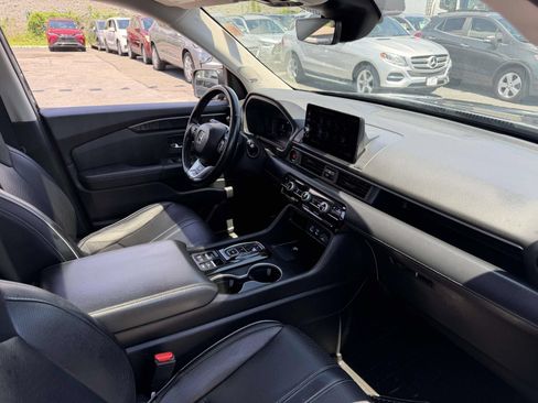 Used 2023 Honda Pilot Elite image 12