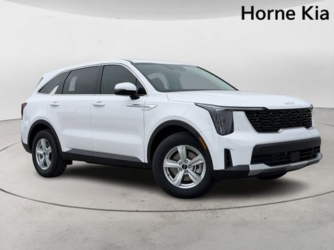 New 2026 Kia Sorento LX FWD image 2