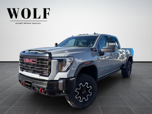 Used 2024 GMC Sierra 2500 AT4X AWD/4WD image 2