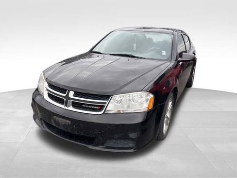 Used 2012 Dodge Avenger SE FWD image 2