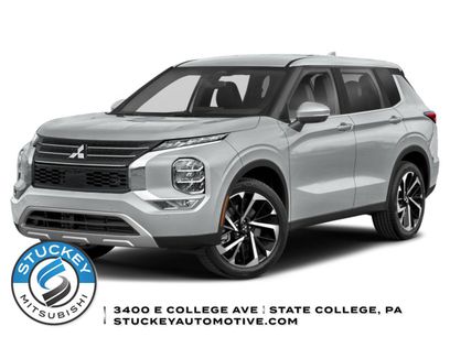 Used 2023 Mitsubishi Outlander SE