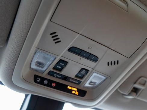 Used 2021 GMC Terrain SLT w/ Infotainment Package II image 41