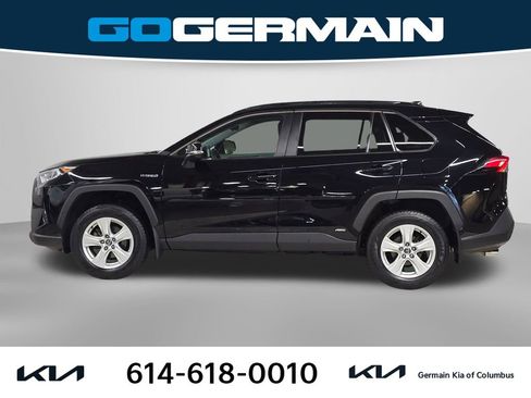 Used 2020 Toyota RAV4 XLE w/ XLE Grade Weather Package AWD/4WD image 11