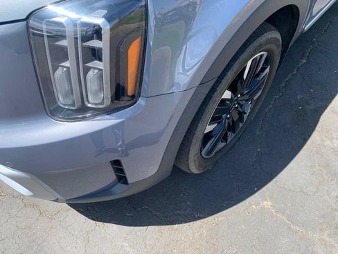 Certified 2023 Kia Telluride SX AWD/4WD image 2