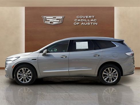 Used 2024 Buick Enclave Avenir w/ Avenir Technology Package image 2