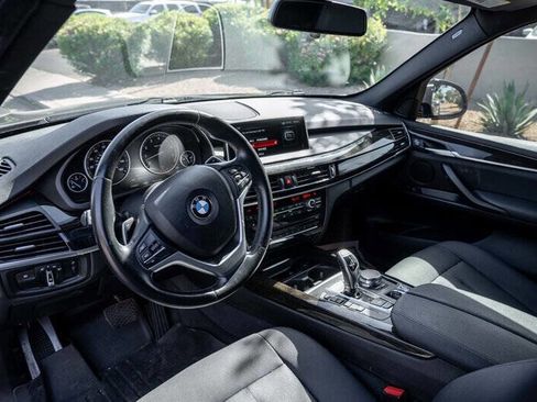 Used 2018 BMW X5 xDrive35i w/ Premium Package AWD/4WD image 9