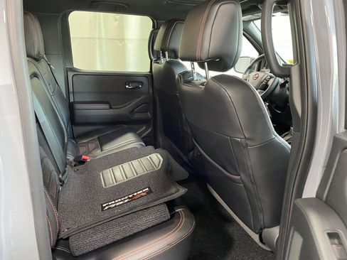 Used 2025 Nissan Frontier PRO-4X w/ Pro Premium Package AWD/4WD image 12
